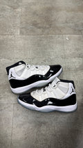 Jordan 11s  Concours