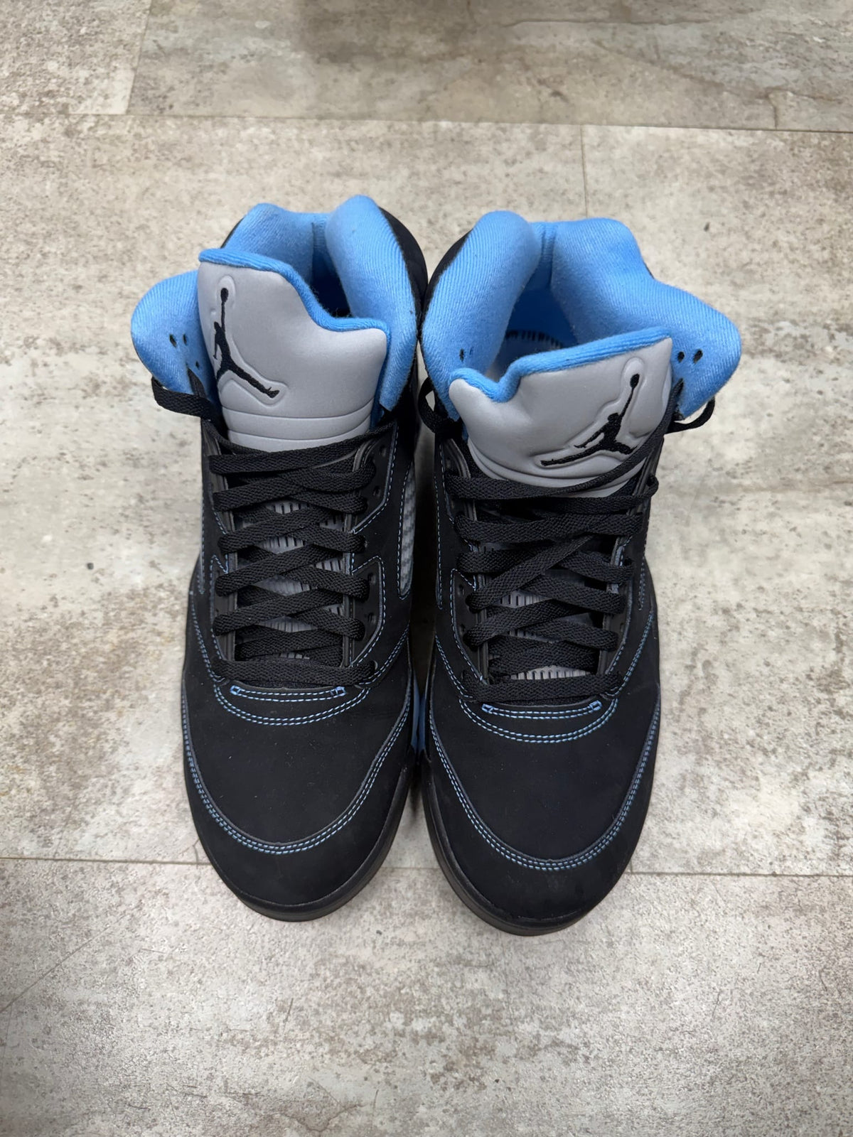 Jordan 5 Retro Black University Blue (2026)