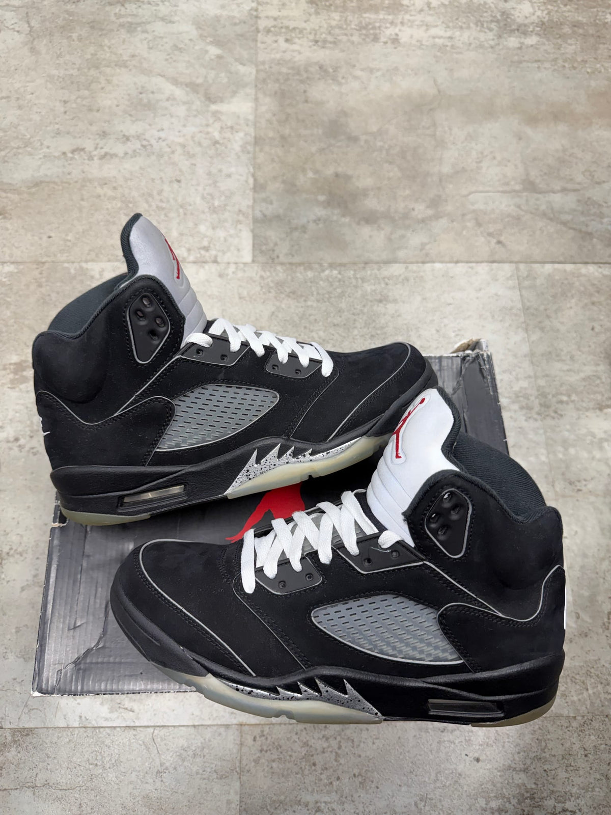 Jordan 5 Retro Black Metallic (2016)